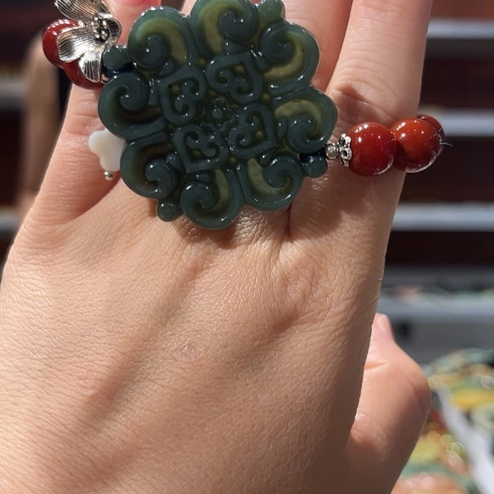 岫玉未镶嵌毛衣链