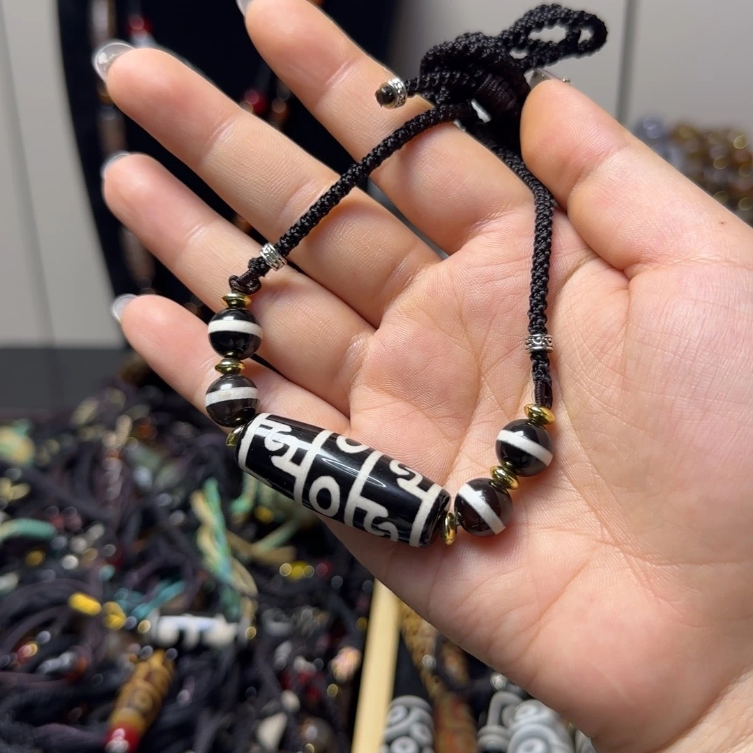 玛瑙/玉髓合金颈饰