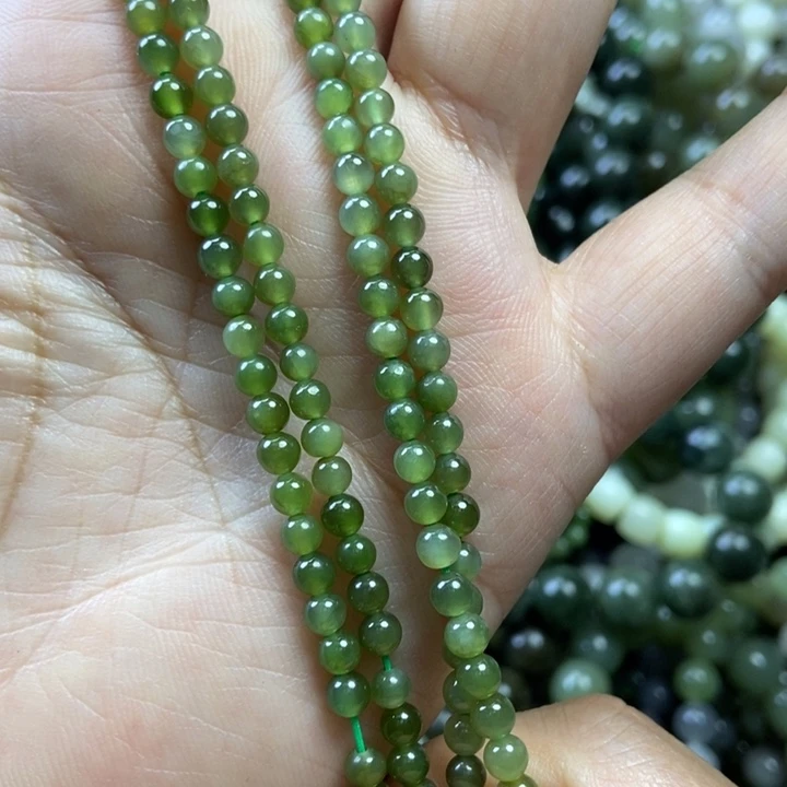 颈饰未镶嵌和田玉卡4