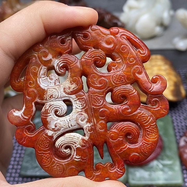 未镶嵌蛇纹石玉颈饰