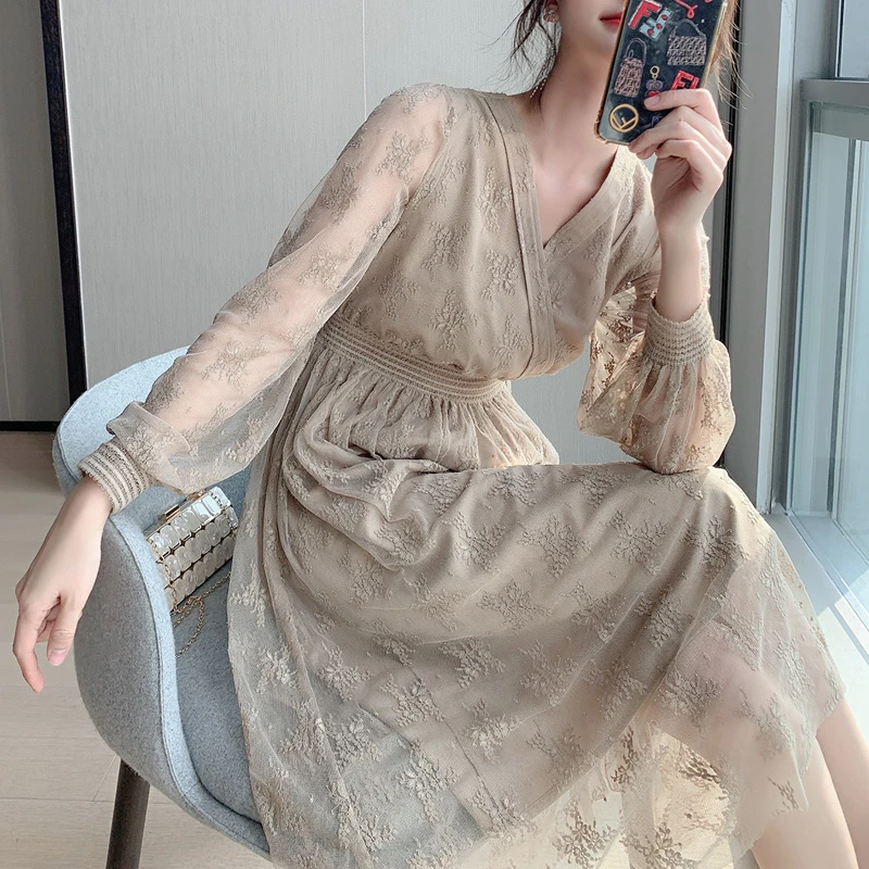 2848春季新款女装裙子温柔法式中长款小香风轻奢蕾丝连衣裙