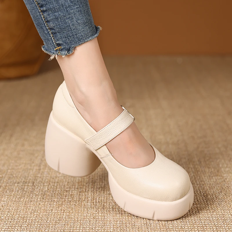 小个子8.5cm粗跟厚底浅口单鞋女新款白色真皮一字带防水台高跟鞋