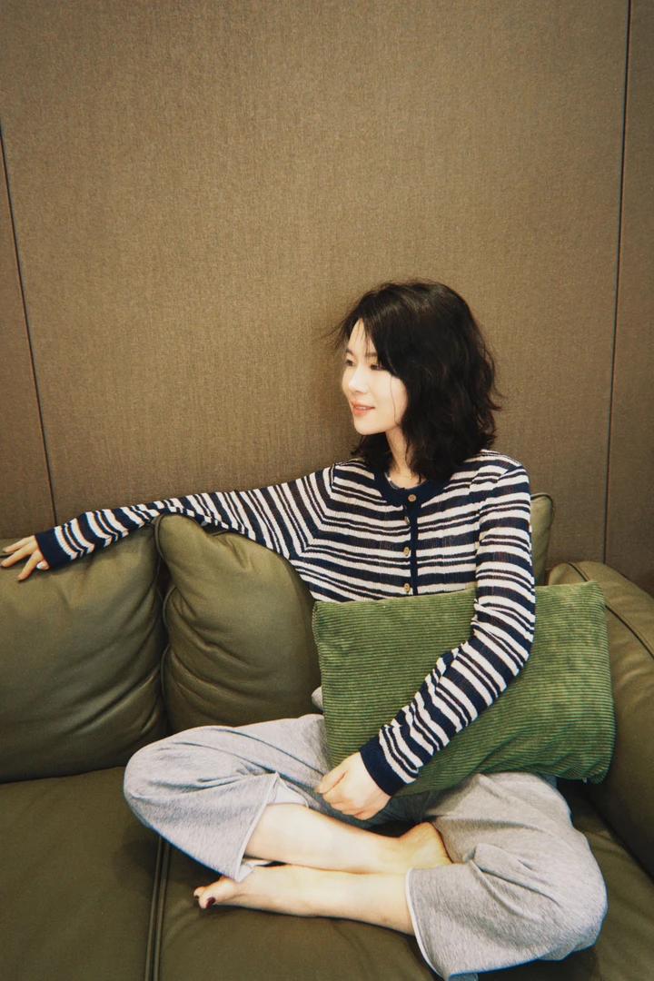 老钱提花汉麻条纹衫气质休闲拼色圆领条纹长袖针织衫