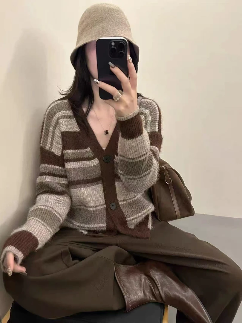 【羊驼长毛】时尚V领慵懒风长袖针织开衫女秋季新款宽松减龄上衣