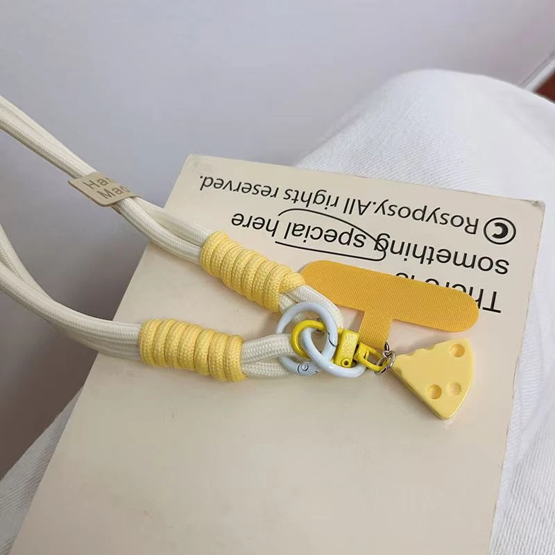 长款浅色手机壳斜跨绳卡通黄色芝士挂件吊坠挂脖挂肩背带手机挂绳