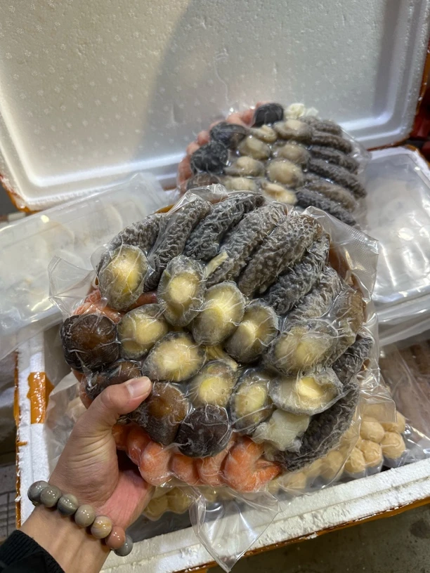 佛跳墙大盆菜十鲍十参十虾 过年团圆菜