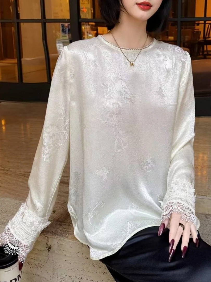 [深圳五老板]中式独家定制袖口3D蝴蝶重工刺绣真丝圆领套头打底衫