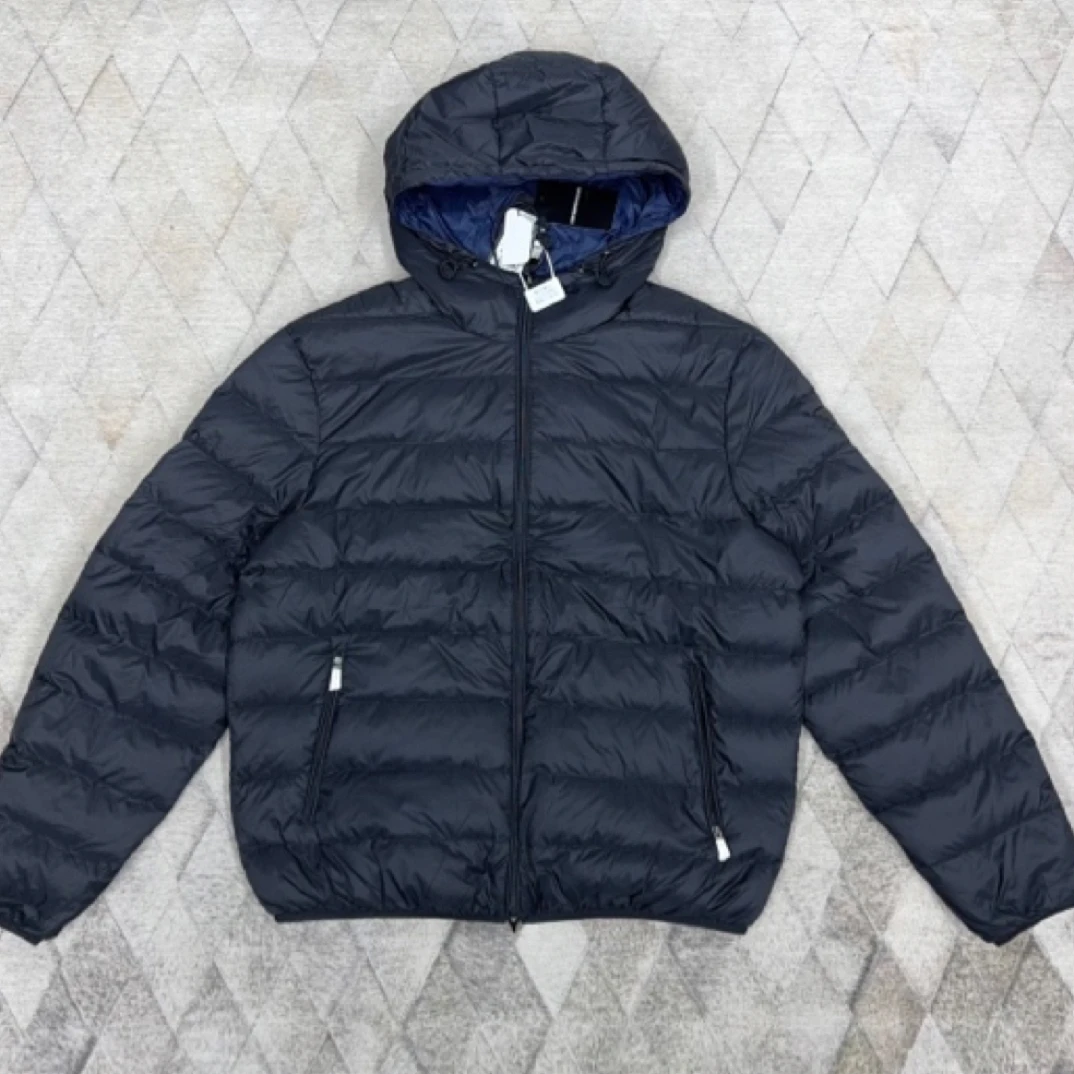 全新未使用 EMPORIO ARMANI/乔治·阿玛尼 131967 男款羽绒服夹克