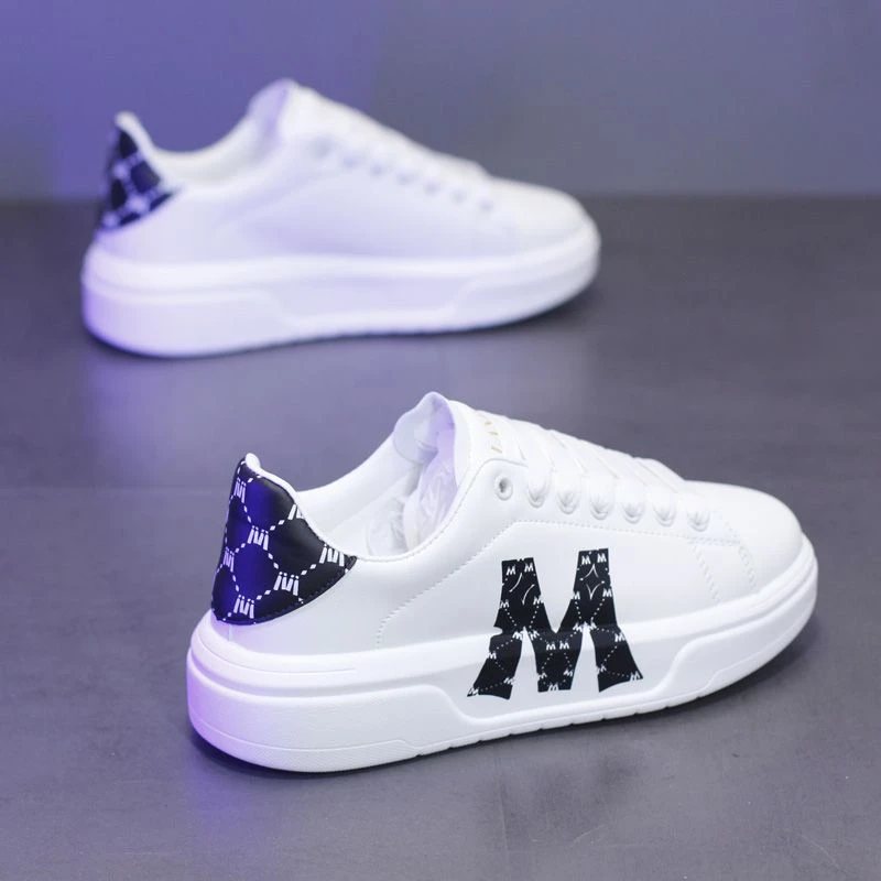 潮牌情侣小白鞋男女韩版潮流厚底学生板鞋轻便百搭休闲运动鞋