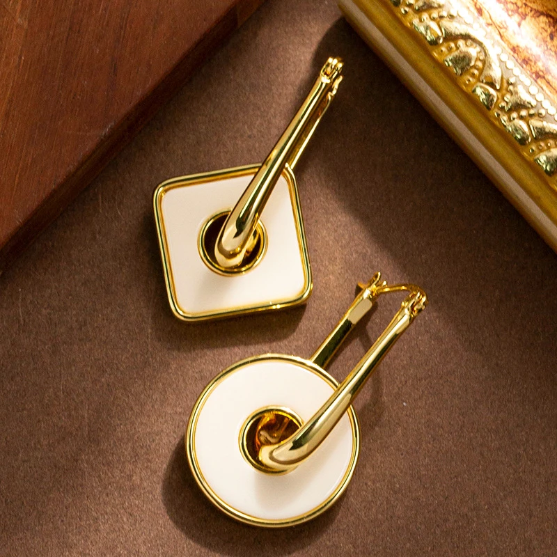 铜合金耳饰 法式轻奢精致名媛风不对称几何耳扣耳环女zy