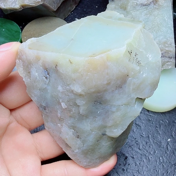 未镶嵌和田玉（糖玉）珠宝奇石