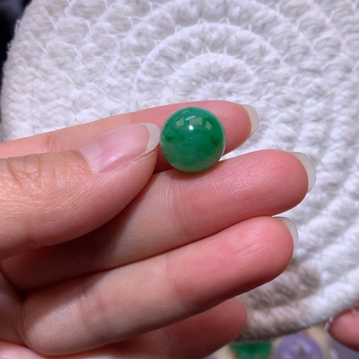 翡翠散珠辣绿单珠