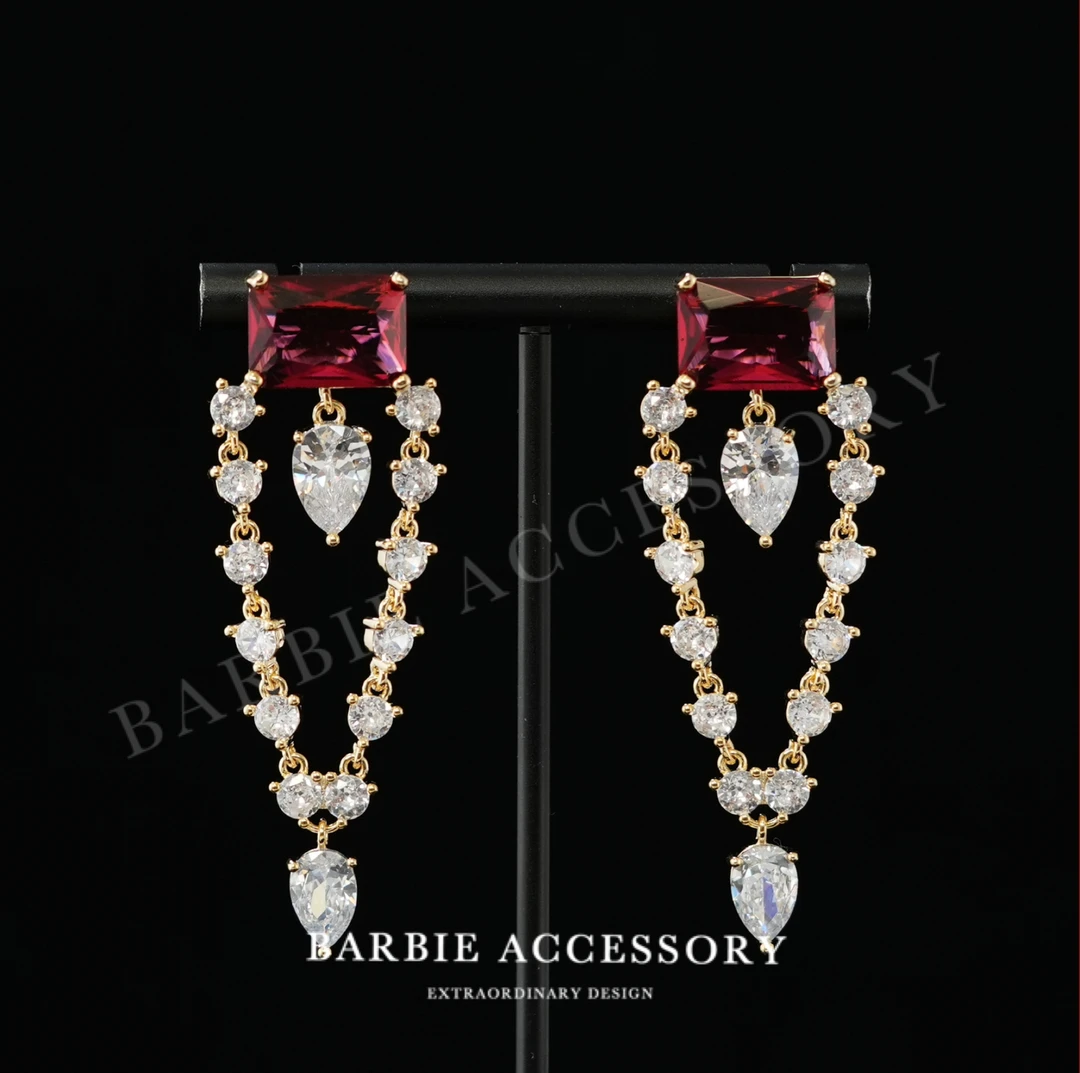 铜合金合成锆石耳饰 【红光北极】法式中古轻奢设计款高级感耳钉