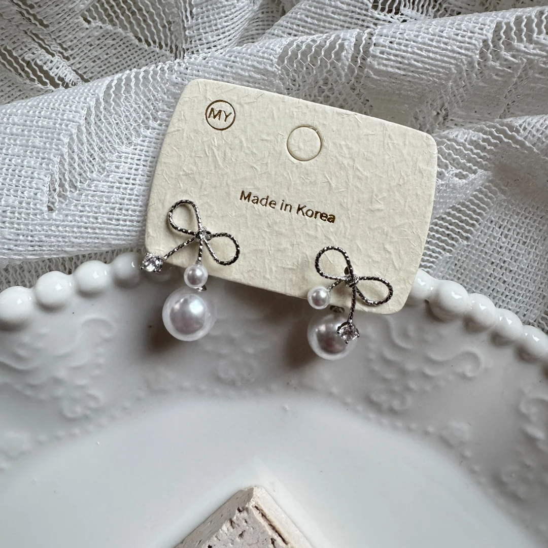 铜合金仿珍珠耳饰 日韩轻职风银色蝴蝶结耳钉少女简约耳饰