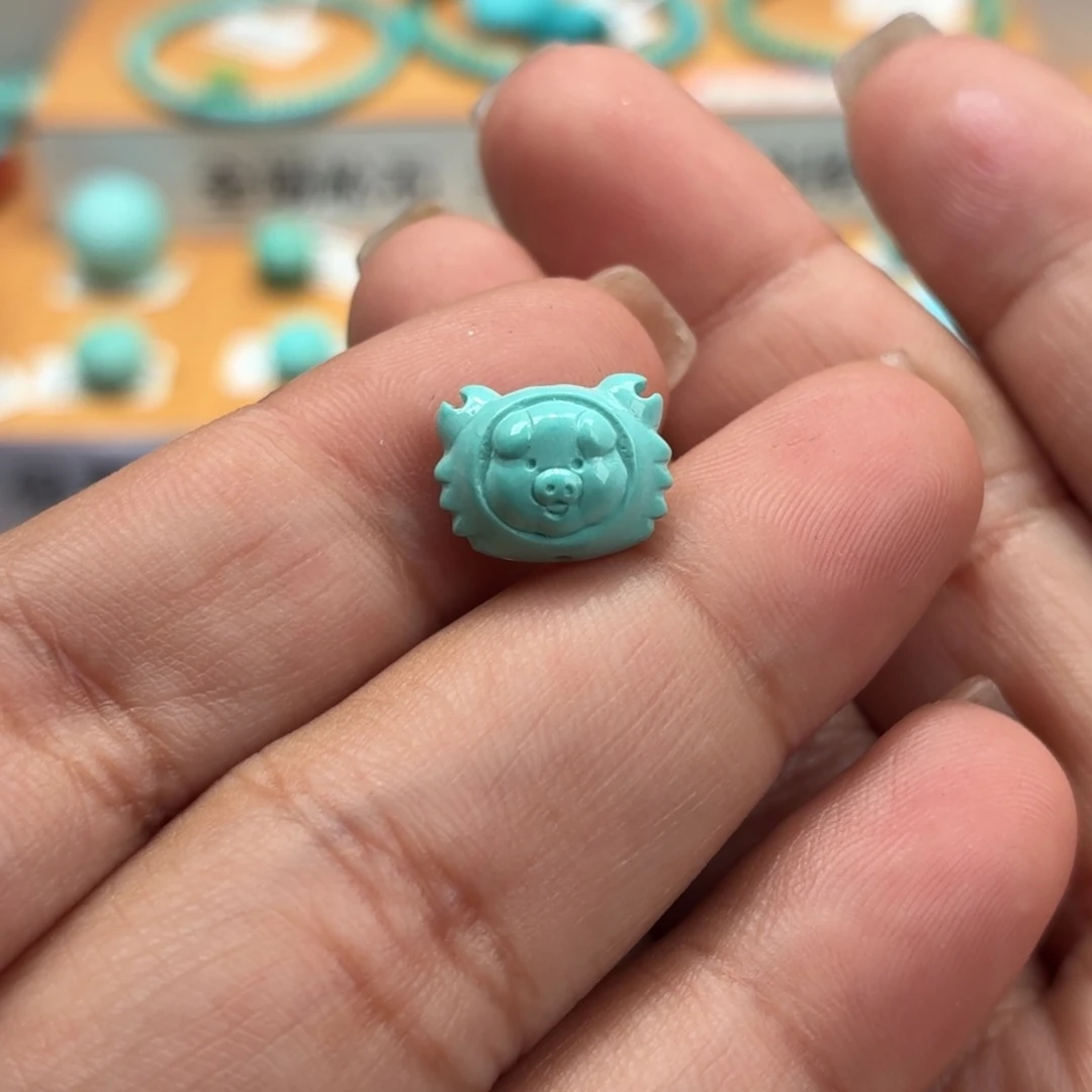 绿松石未镶嵌珠宝奇石