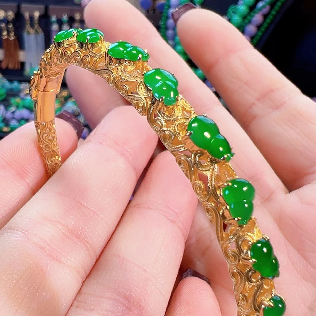 翡翠18K金镶嵌手镯签收后24小时鉴赏期