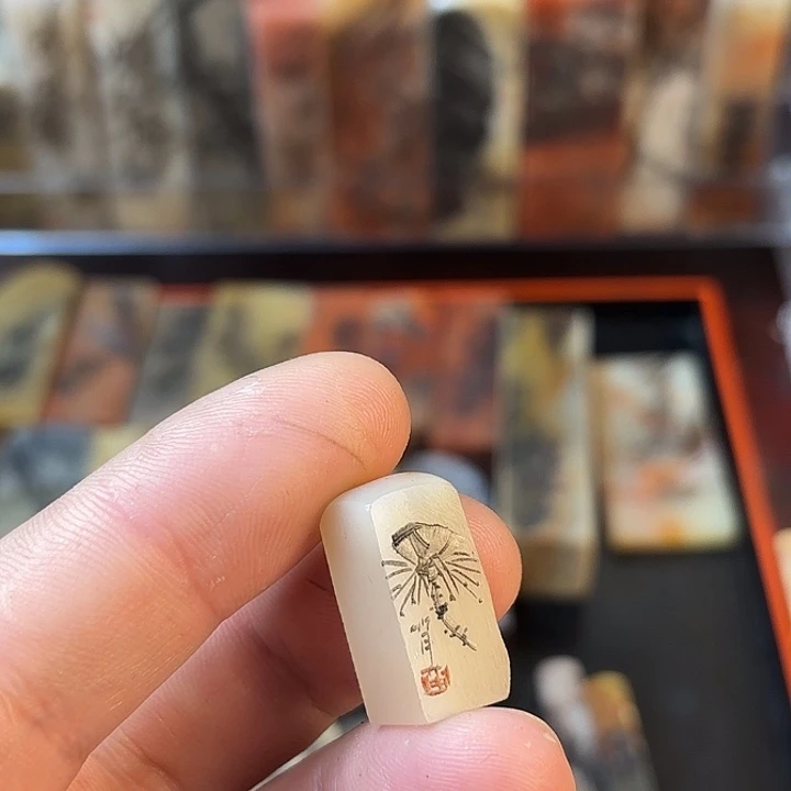 昌化石印石秋**?众磊文化竹月刻绘