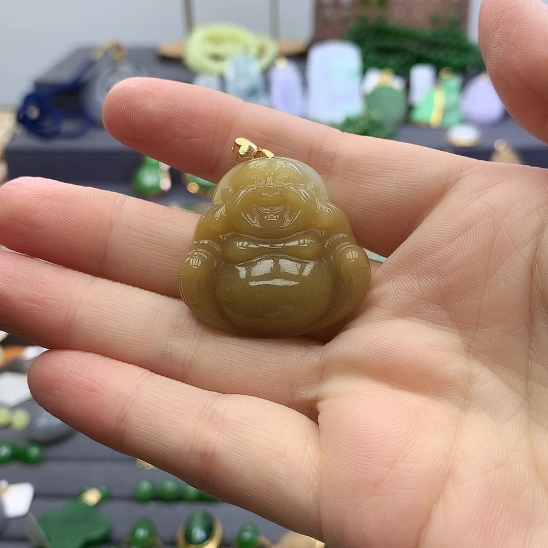 和田玉（糖玉）18K金镶嵌颈饰