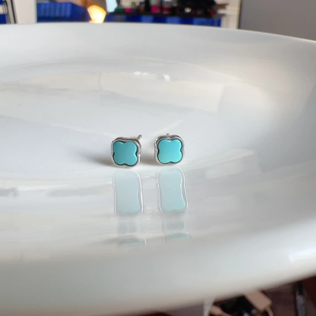 S925银天然绿松石四叶草耳钉多样性发一