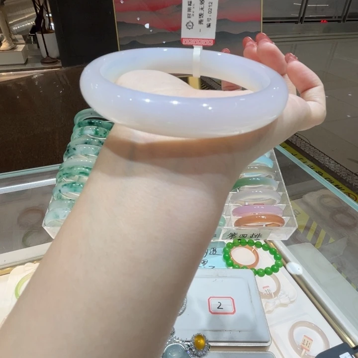 翡翠手镯未镶嵌0212