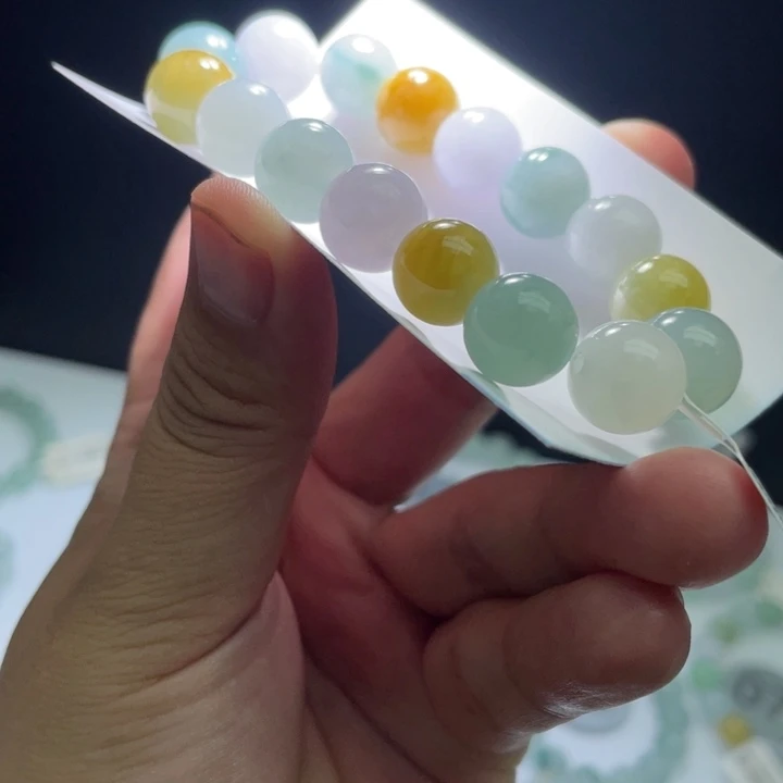 未镶嵌定制翡翠翡翠卡12左右