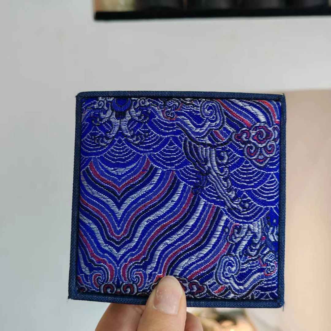 00000-时尚精美镯（随机发货 其中一个）