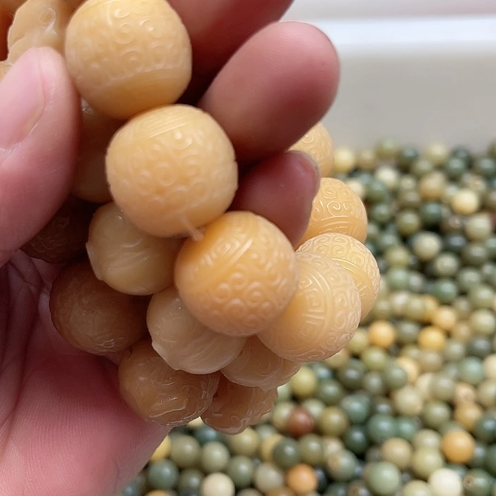 白玉菩提吊坠?*｀精品三条