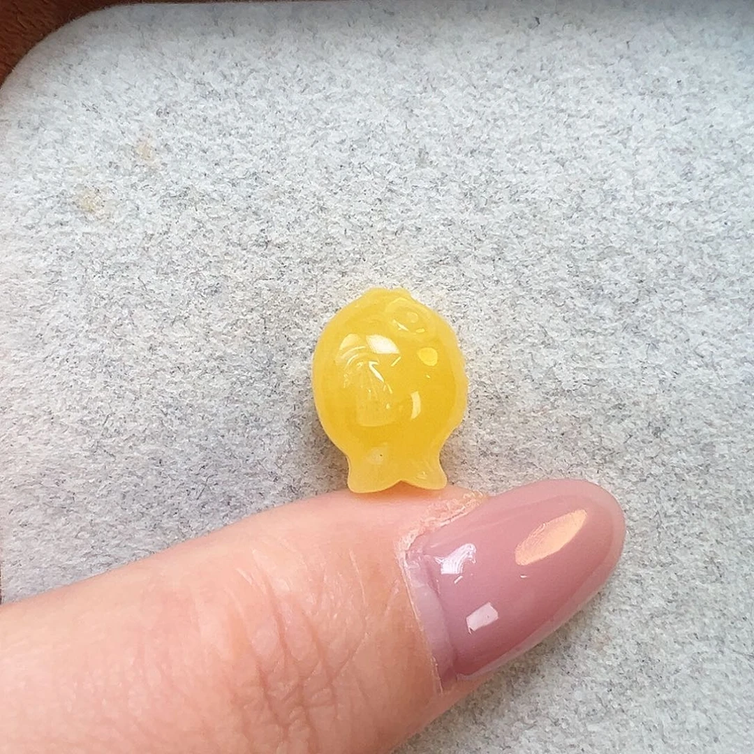 ****Q琥珀未镶嵌珠宝奇石