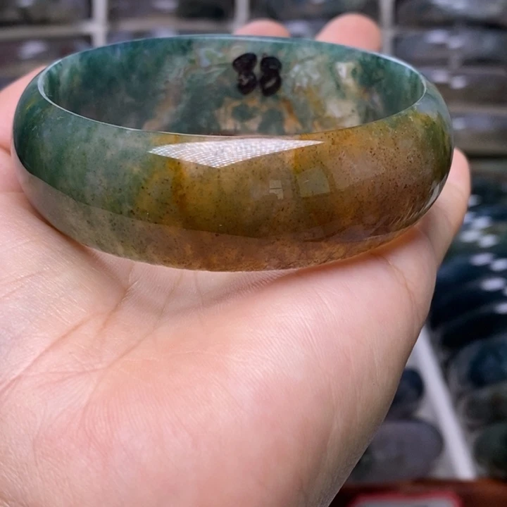 手镯玛瑙/玉髓未镶嵌