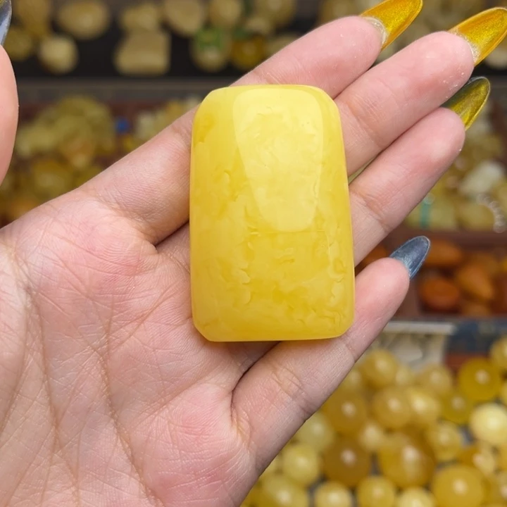 蜜蜡未镶嵌珠宝奇石195-天然蜜蜡原矿满蜡精品无事牌吊坠