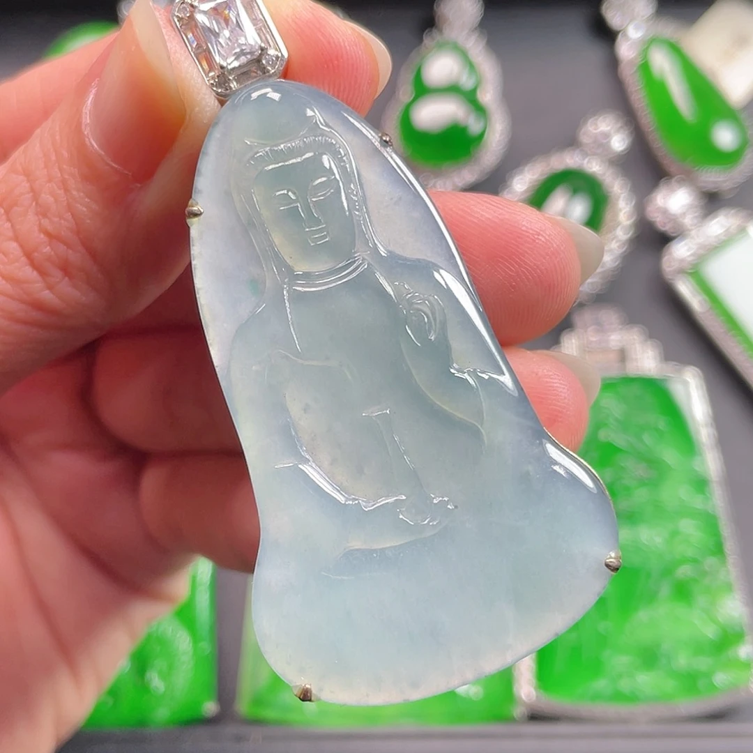 吊坠(不含链)未镶嵌翡翠