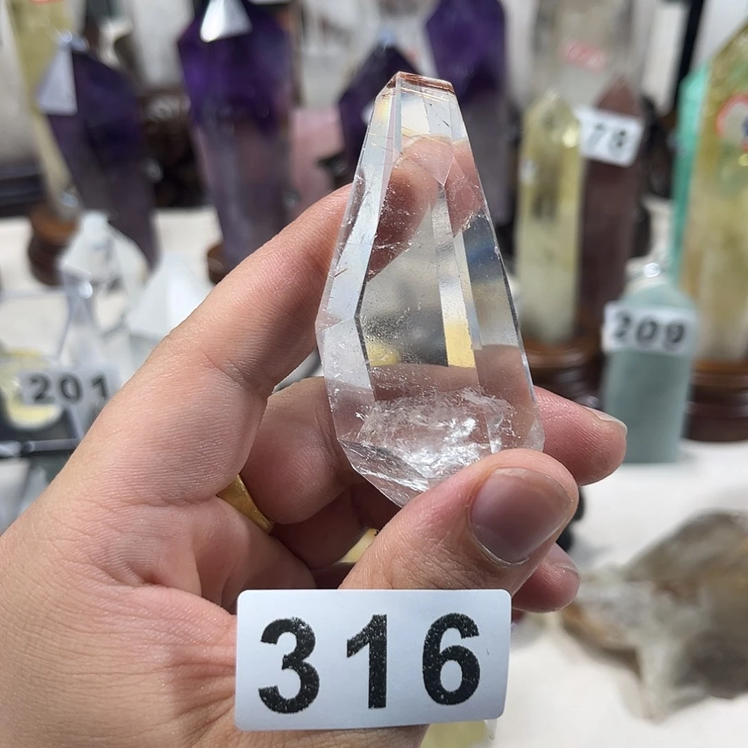 未镶嵌水晶大型摆件（非配饰）