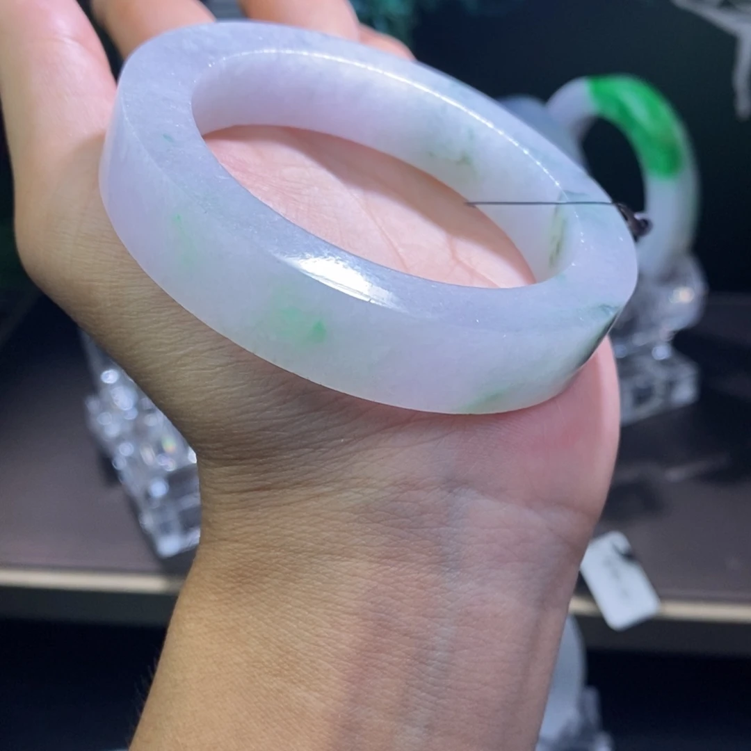 未镶嵌翡翠手镯定制翡翠诗**方
