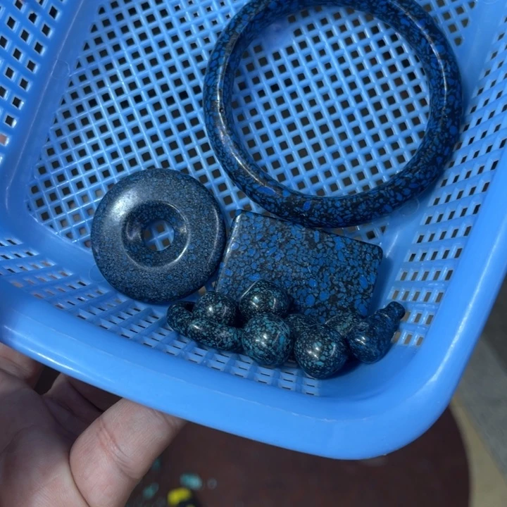 菱锰矿珠宝半成品未镶嵌