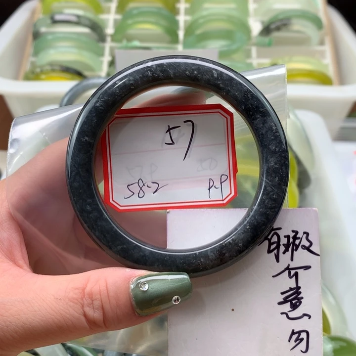 未镶嵌蛇纹石玉手镯