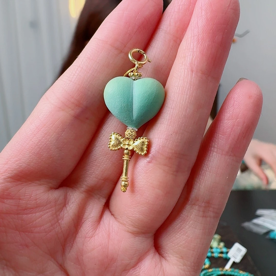 绿松石18K金镶嵌珠宝奇石