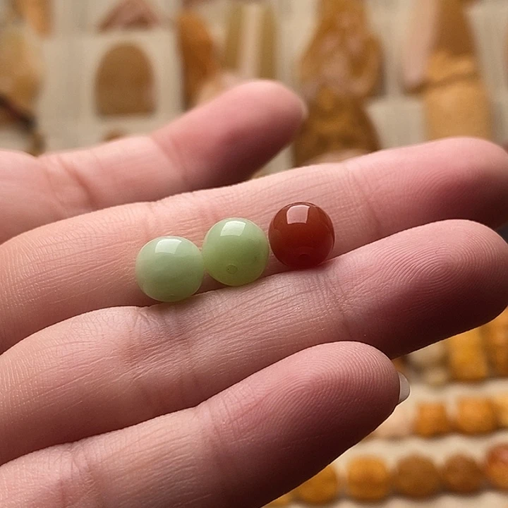石英质玉（缅黄）缅黄配饰未镶嵌