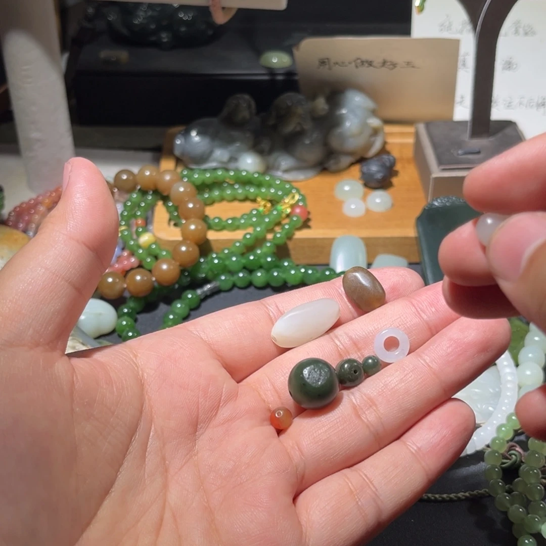 和田玉未镶嵌珠宝半成品