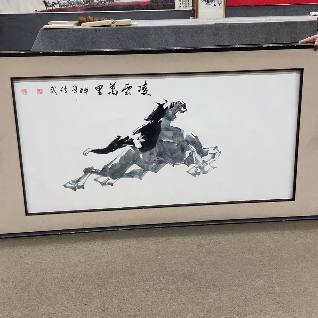 书法可口可乐公司旗下一辆摩托车的自行车是