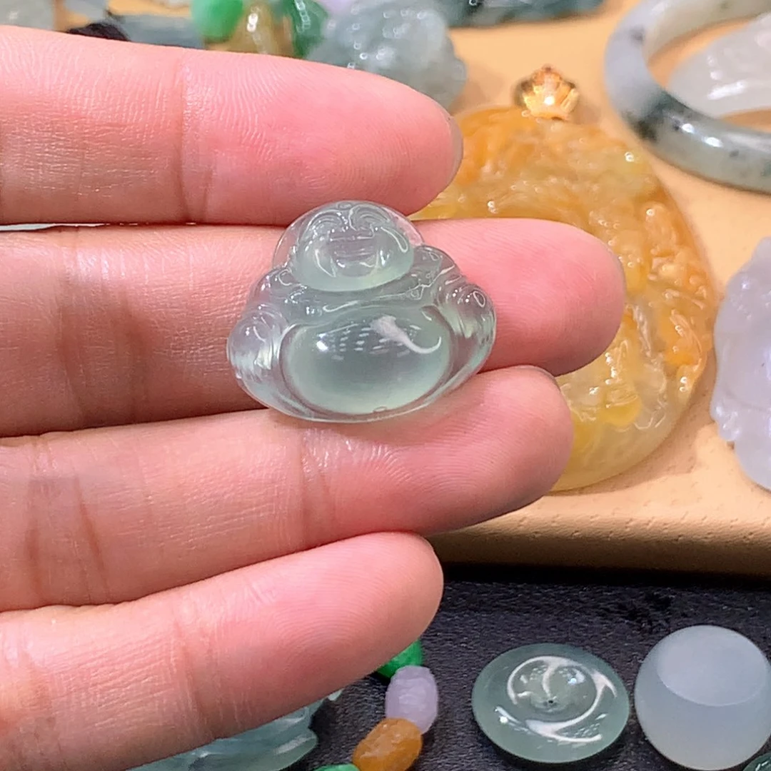 颈饰未镶嵌翡翠挂件