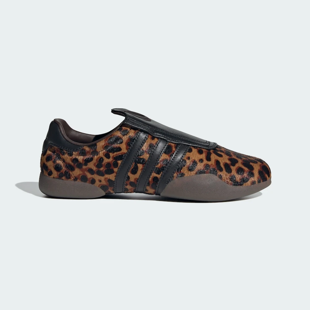 Adidas三叶草TAEKWONDO休闲豹纹薄底跆拳道文化运动鞋JS0298