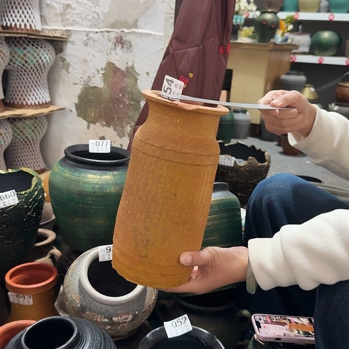 瑕疵黄色瓶054高度21口径10