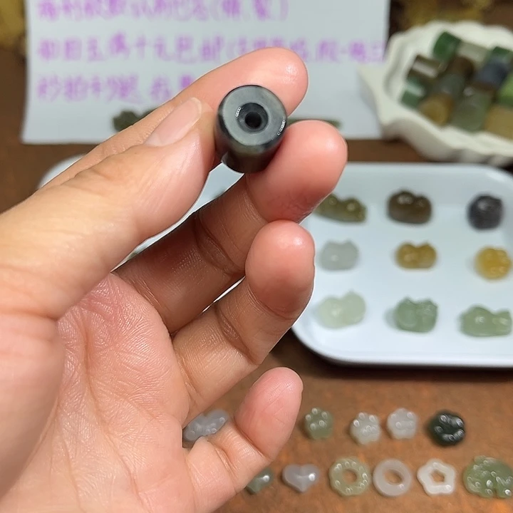 和田玉未镶嵌珠宝半成品6号微瑕