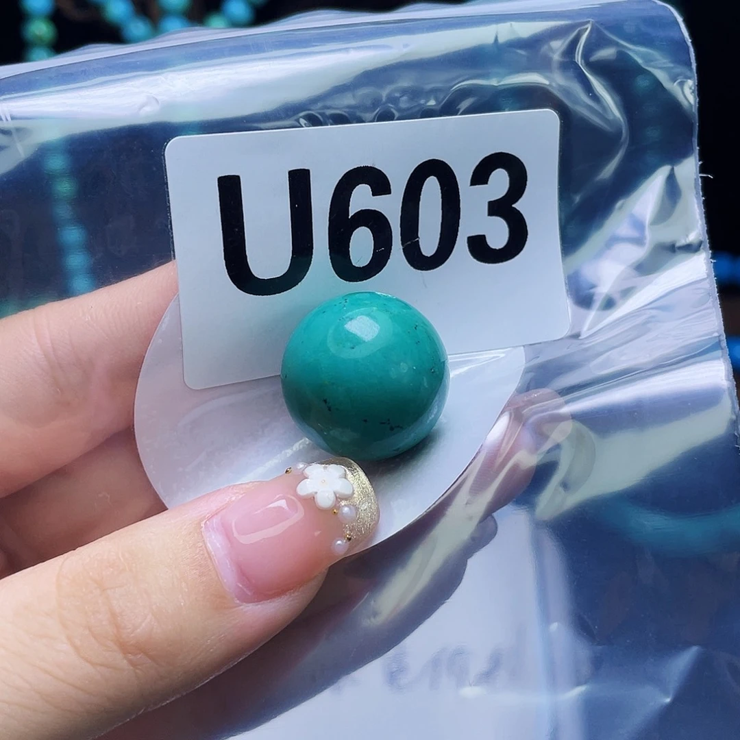 A湖北十堰原矿绿小松