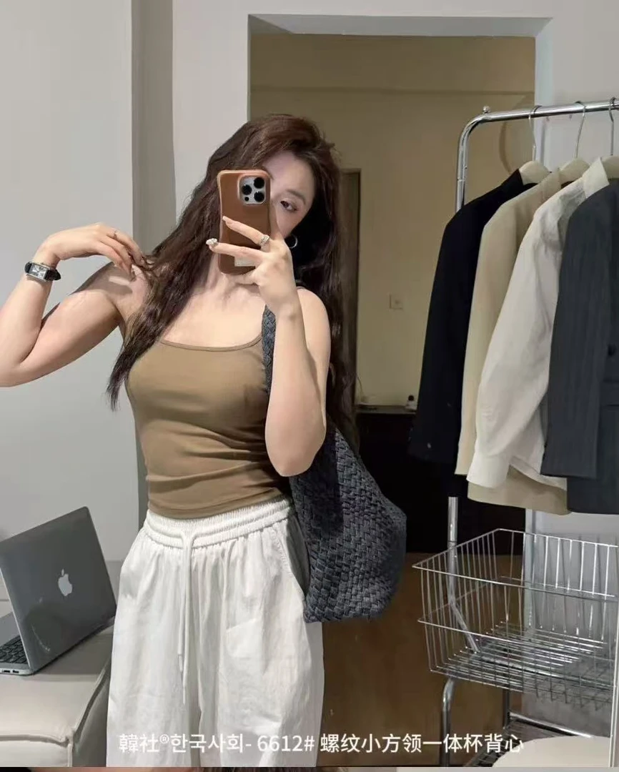 十六自带胸垫吊带背心夏季韩系修身显瘦时尚短款内搭美背打底上衣