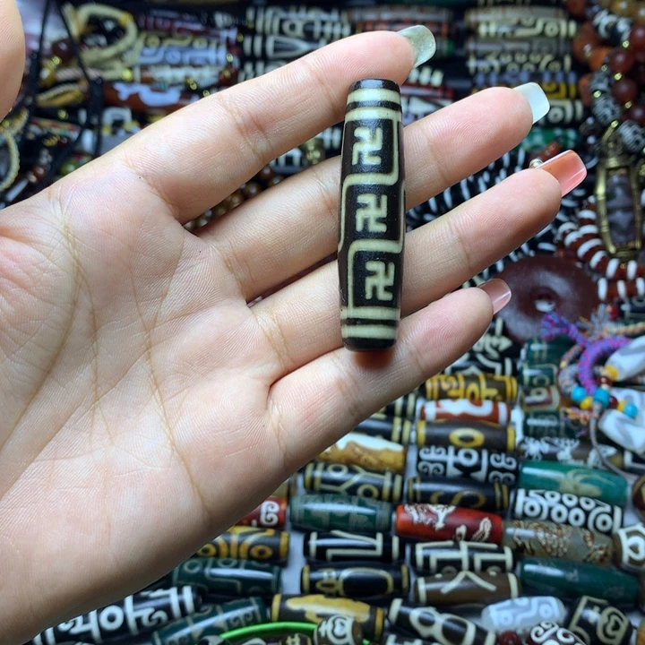 玛瑙/玉髓未镶嵌吊坠(赠链)