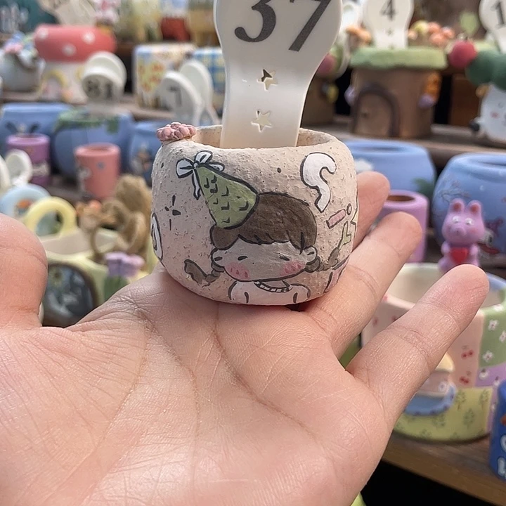 37…..手工手绘花盆