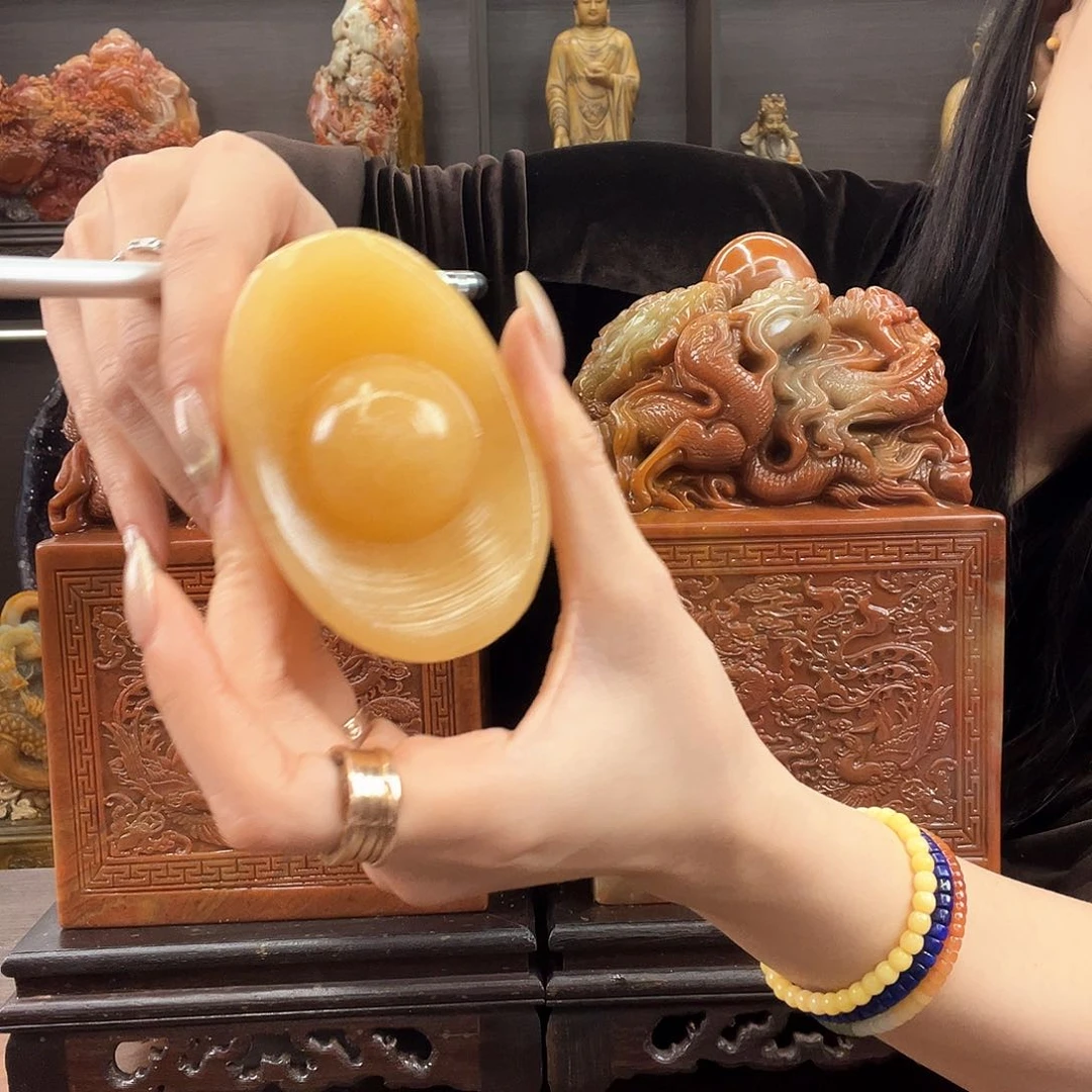 寿山石歇**了定金3000，尾款3999一会付