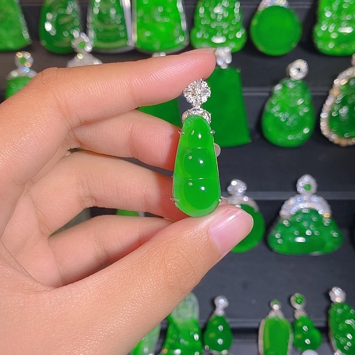 翡翠银S925镶嵌颈饰