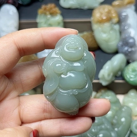 颈饰未镶嵌和田玉衡***狼